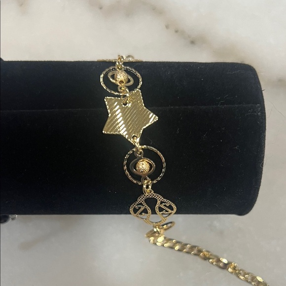 Elegant Gold Women's Ankle Bracelet - Picture 2 of 3